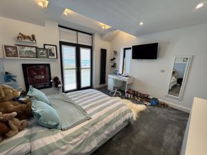 Photo 27- click for photo gallery